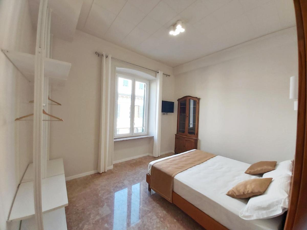 Le Due Piazze Apartment Genoa Luaran gambar