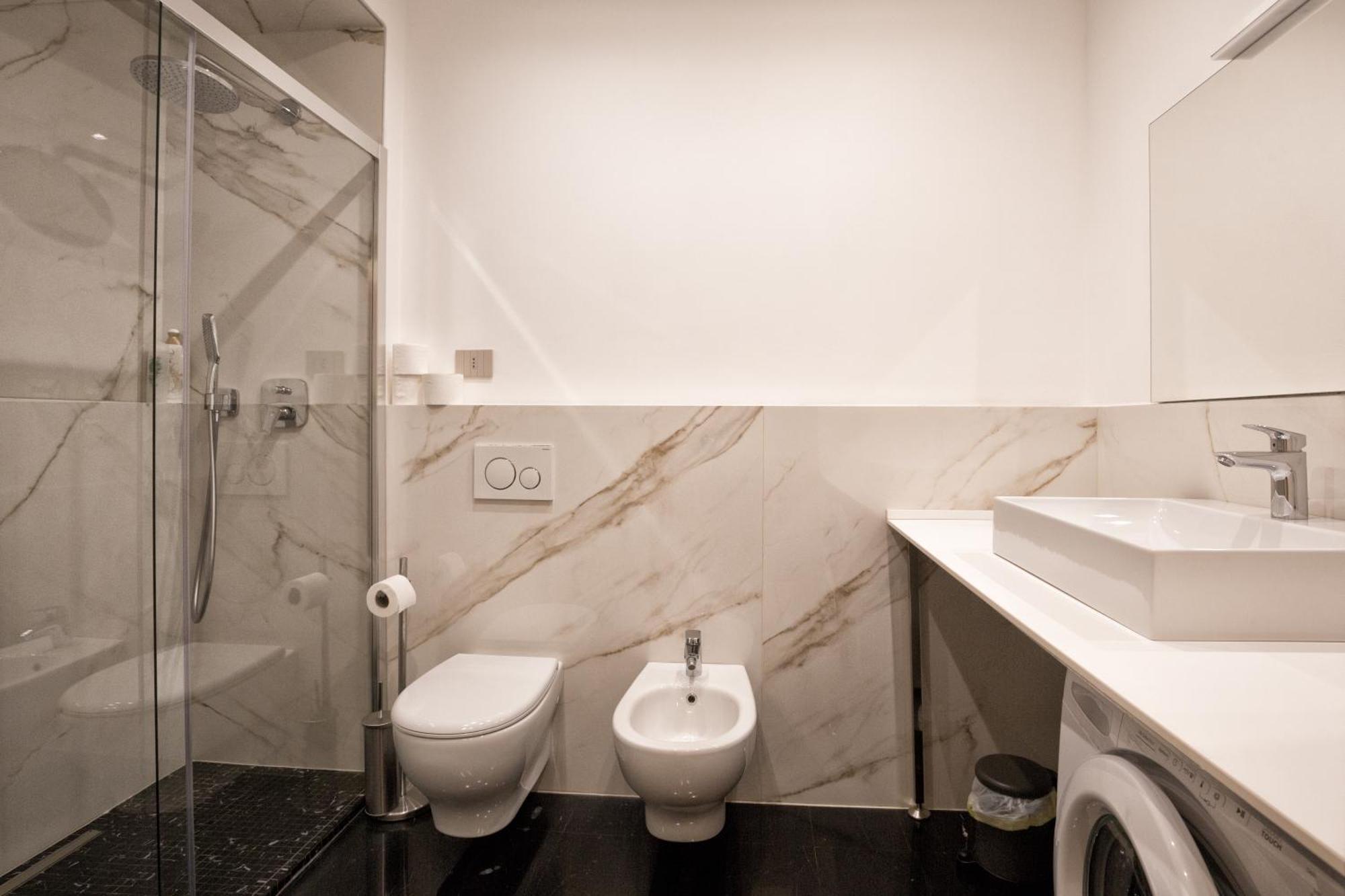 Le Due Piazze Apartment Genoa Luaran gambar